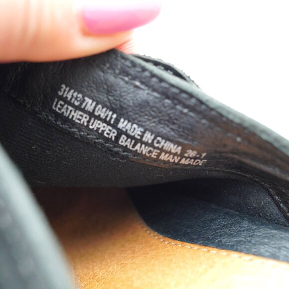 Clarks Artisan Black Leather Mule Heels 7M Buckle Slip-On Comfort Block Heel - Picture 4 of 10